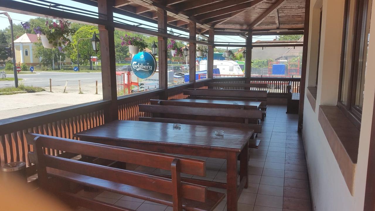 Motel Restaurant Lowe Deva Exterior photo